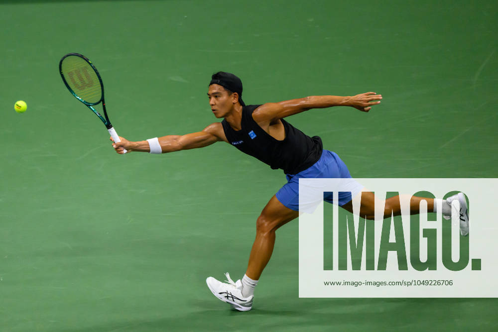 2024 US Open Tennis Championships at the USTA Billie Jean King National Tennis Centre Featuring: Tu Li Where: Queens, New York, United States When: 27 Aug 2024 Credit: David Lobel INSTARimages . NOT FOR USE BY NEWSPAPERS BASED IN THE UK.