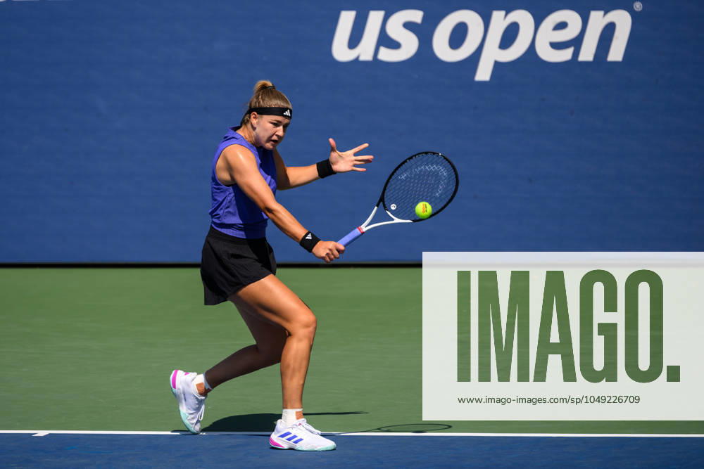 2024 US Open Tennis Championships at the USTA Billie Jean King National Tennis Centre Featuring: Karolina Muchova Where: Queens, New York, United States When: 27 Aug 2024 Credit: David Lobel INSTARimages . NOT FOR USE BY NEWSPAPERS BASED IN THE UK.