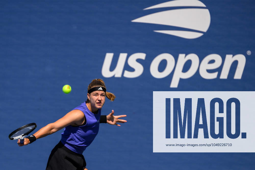 2024 US Open Tennis Championships at the USTA Billie Jean King National Tennis Centre Featuring: Karolina Muchova Where: Queens, New York, United States When: 27 Aug 2024 Credit: David Lobel INSTARimages . NOT FOR USE BY NEWSPAPERS BASED IN THE UK.