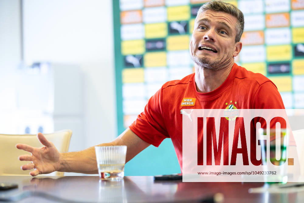 SOCCER - UEFA EL, Rapid vs Braga VIENNA,AUSTRIA,28.AUG.24 - SOCCER - UEFA Europa League, qualification, SK Rapid Wien vs Sporting Club de Braga, preview, press conference, PK, Pressekonferenz Rapid. Image shows . GEPAxpictures Rauthner