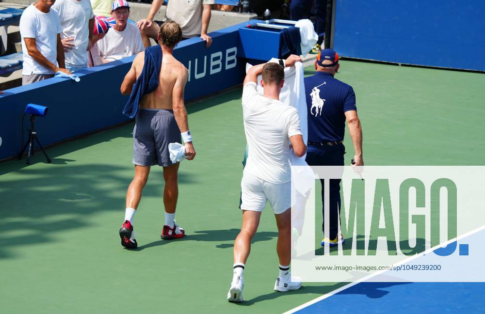 The 10 minute heat rule is applied during the match between Mitchell Krueger and Jiri Lehecka US Open Championships 2024, Day Three, Flushing Meadows, New York, USA - 28 Aug 2024