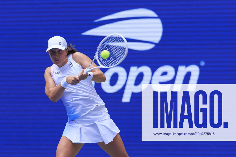 Iga Swiatek during Day 4 of her match against Ena Shibahara in the 2024 US Open held at the USTA Billie Jean King National Tennis Center on Thursday August 29, 2024 in the Flushing neighborhood of the Queens borough of New York City. JAVIER ROJAS PI Flushing Meadows USA - ZUMAp124 20240829_zaa_p124_070