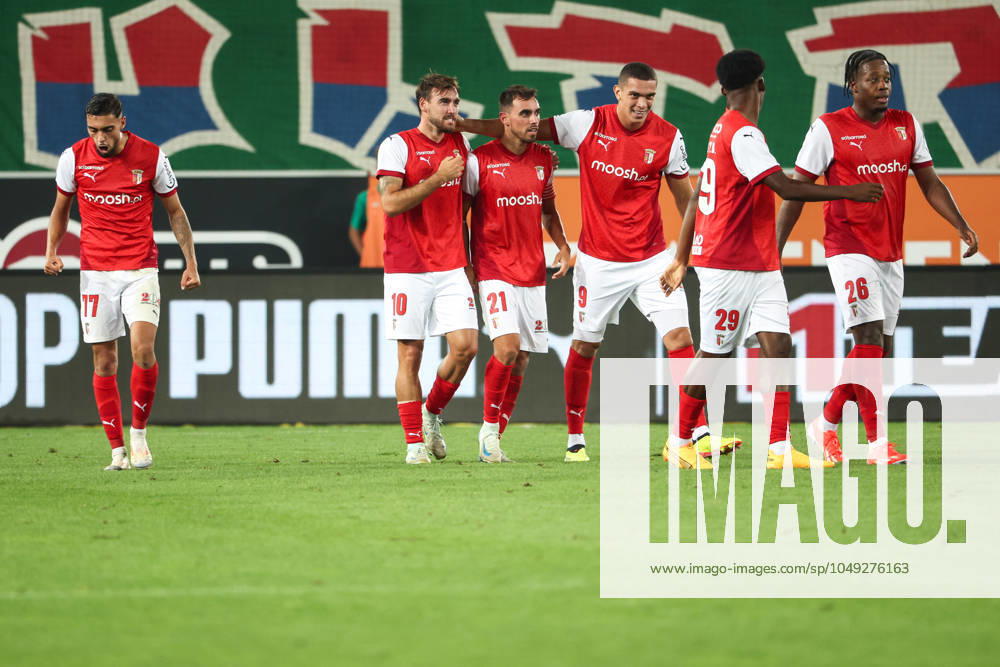 SOCCER - UEFA EL, Rapid vs Braga VIENNA,AUSTRIA,29.AUG.24 - SOCCER - UEFA Europa League, qualification, SK Rapid Wien vs Sporting Club de Braga. Image shows the rejoicing of Braga. GEPAxpictures Rauthner