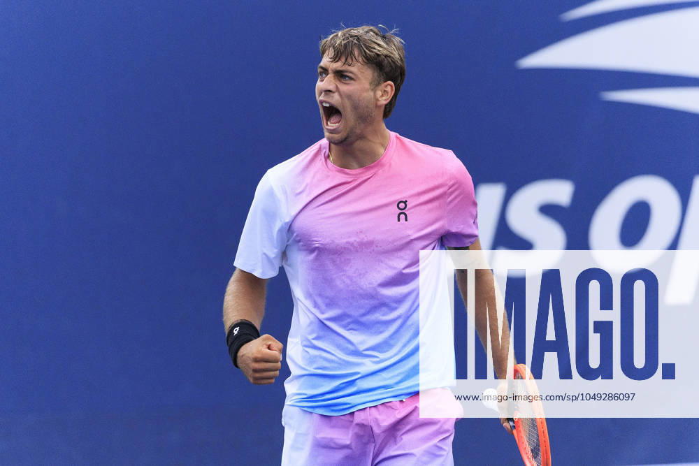 Flavio Cobolli reacts to winning a set during Day 4 of his match against Zizou Bergs in the 2024 US Open held at the USTA Billie Jean King National Tennis Center on Thursday August 29, 2024 in the Flushing neighborhood of the Queens borough of New York City. JAVIER ROJAS PI Flushing Meadows USA - ZUMAp124 20240829_zaa_p124_226