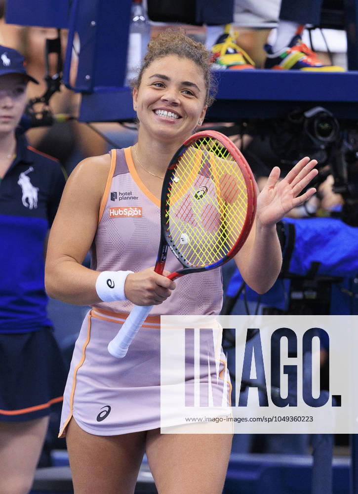 Jasmine Paolini celebrates after winning her match against Yulia Putintseva during Day 6 of the 2024 US Open held at the USTA Billie Jean King National Tennis Center on Saturday August 31, 2024 in the Flushing neighborhood of the Queens borough of New York City. JAVIER ROJAS PI Flushing Meadows USA - ZUMAp124 20240831_zaa_p124_033