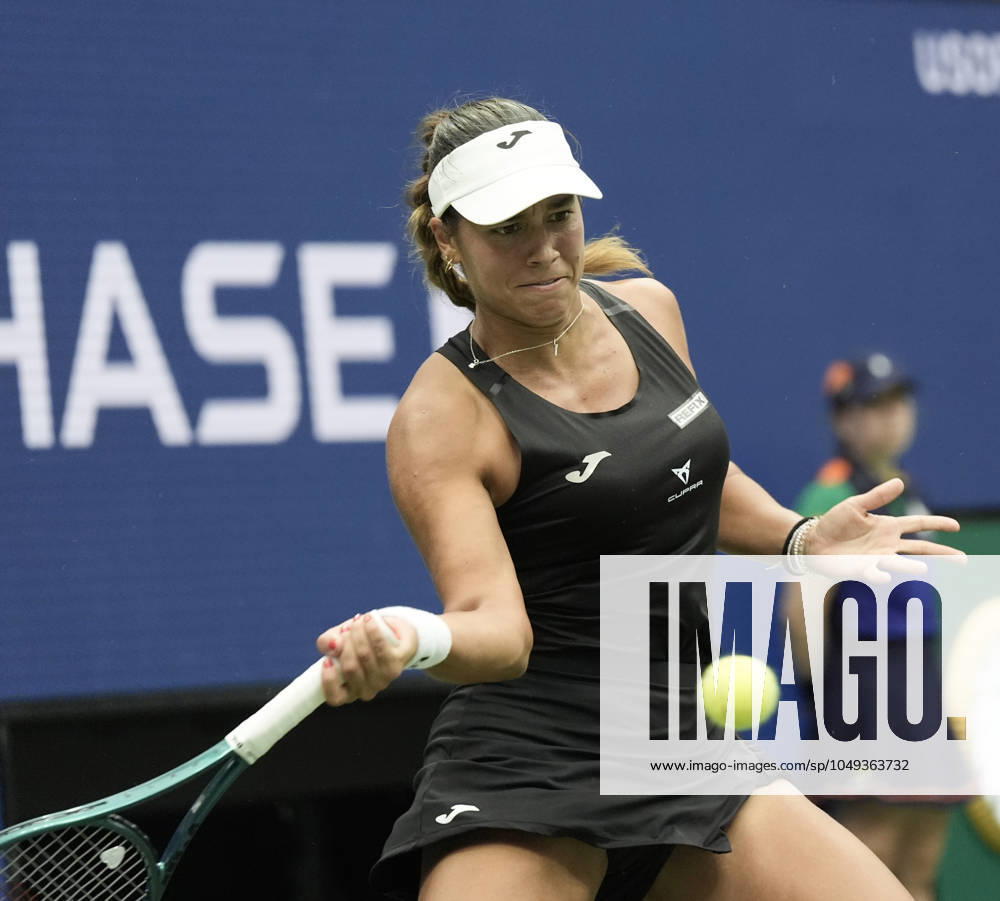 Jessica Maneiro (ESP) loses to Jessica Pegula (USA) 6-3, 6-3 at the US Open being played at Billie Jean King National Tennis Center in Flushing, Queens, NY, {USA} Ã‚ Cal Media Flushing, Queens USA - ZUMAc04_ 20240831_zma_c04_145