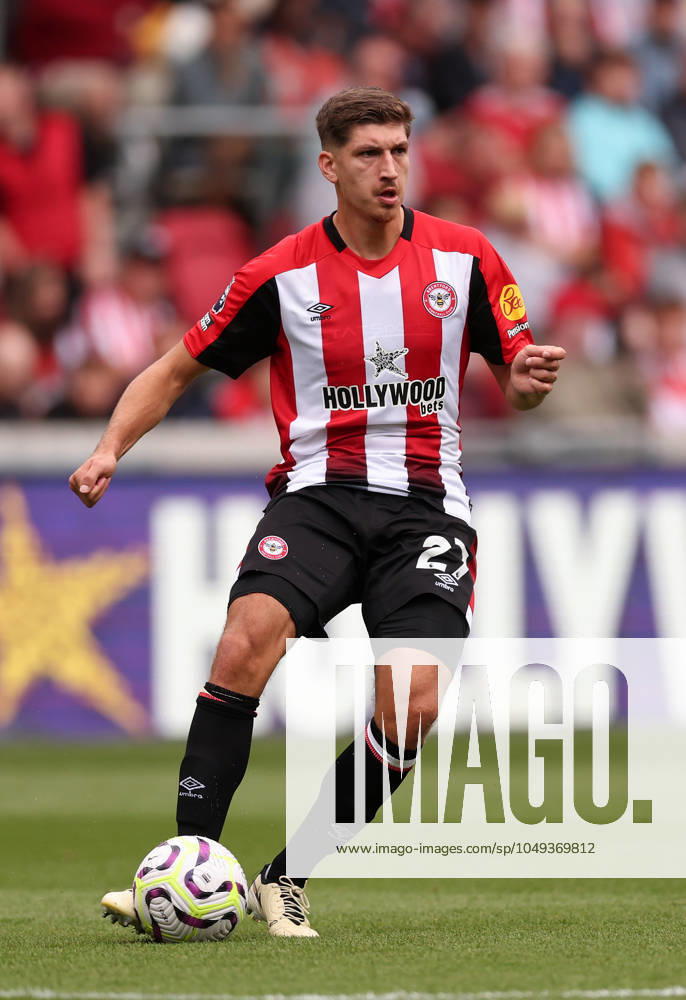 London, England, 31st August 2024. Brentford s Vitaly Janelt during the Premier League match at Gtech Community Stadium, London. Picture credit should read: David Klein Sportimage . SPI-3288-0025