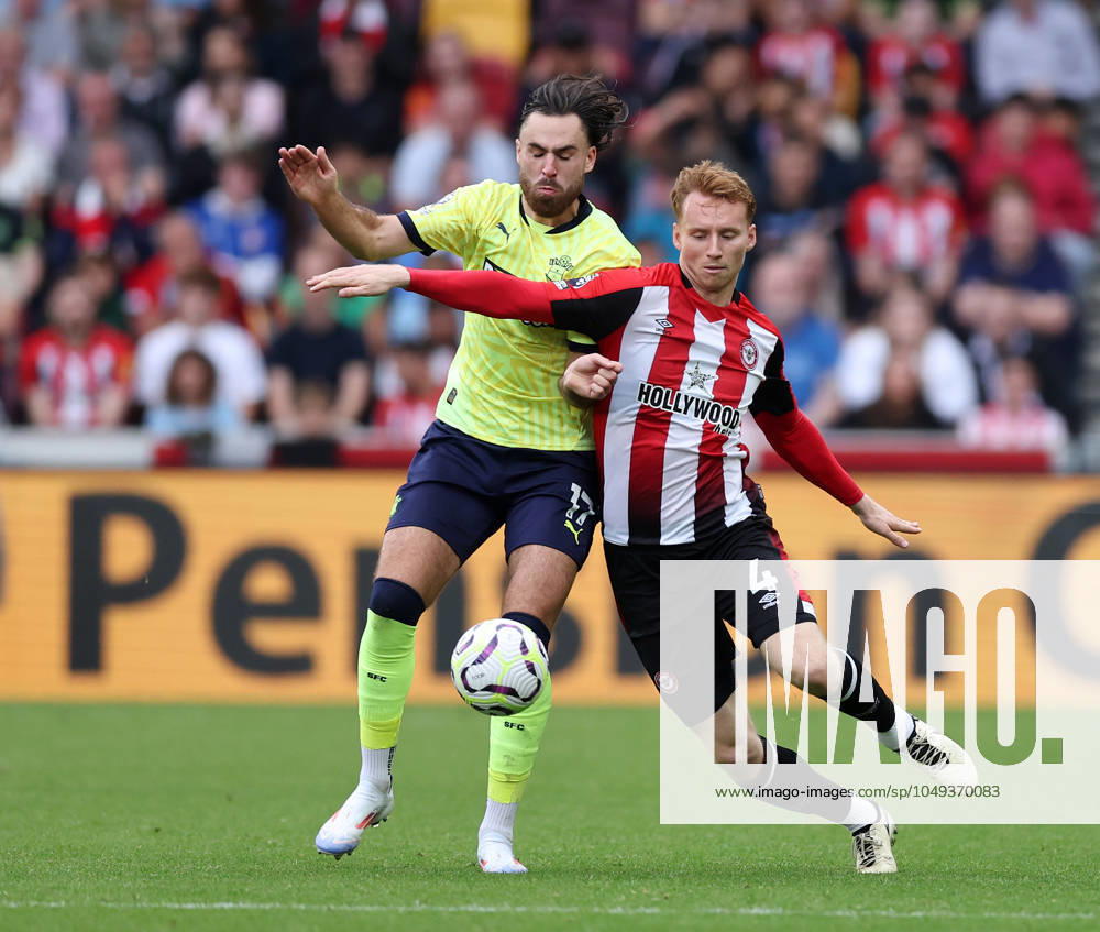 London, England, 31st August 2024. Brentford s Sepp van den Berg during the Premier League match at Gtech Community Stadium, London. Picture credit should read: David Klein Sportimage . SPI-3288-0075