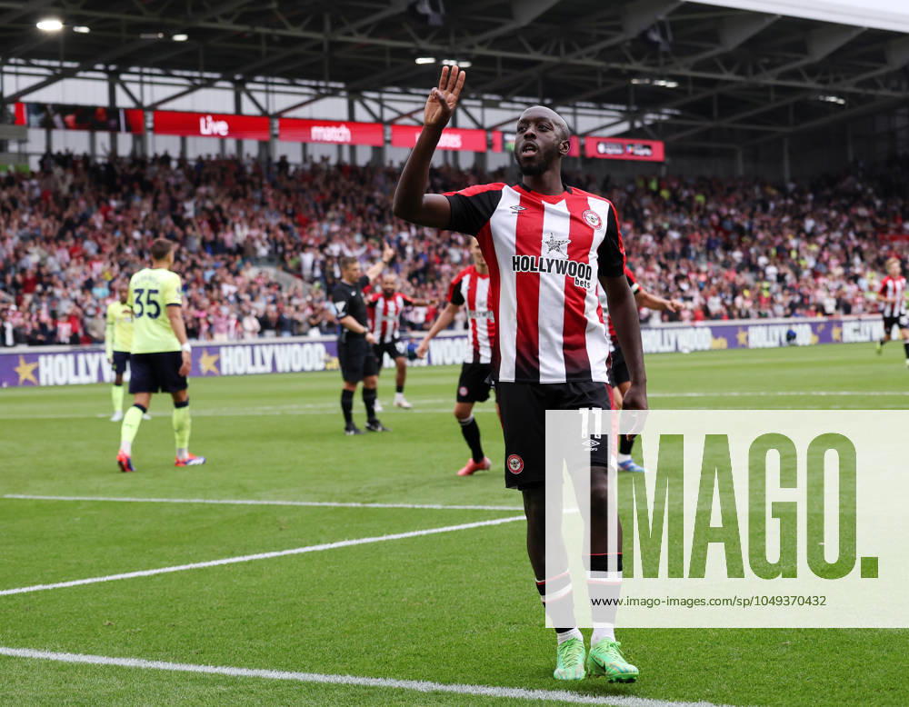 London, England, 31st August 2024. Brentford s Yoane Wissa celebrates scoring his sides third goal during the Premier League match at Gtech Community Stadium, London. Picture credit should read: David Klein Sportimage . SPI-3288-0096