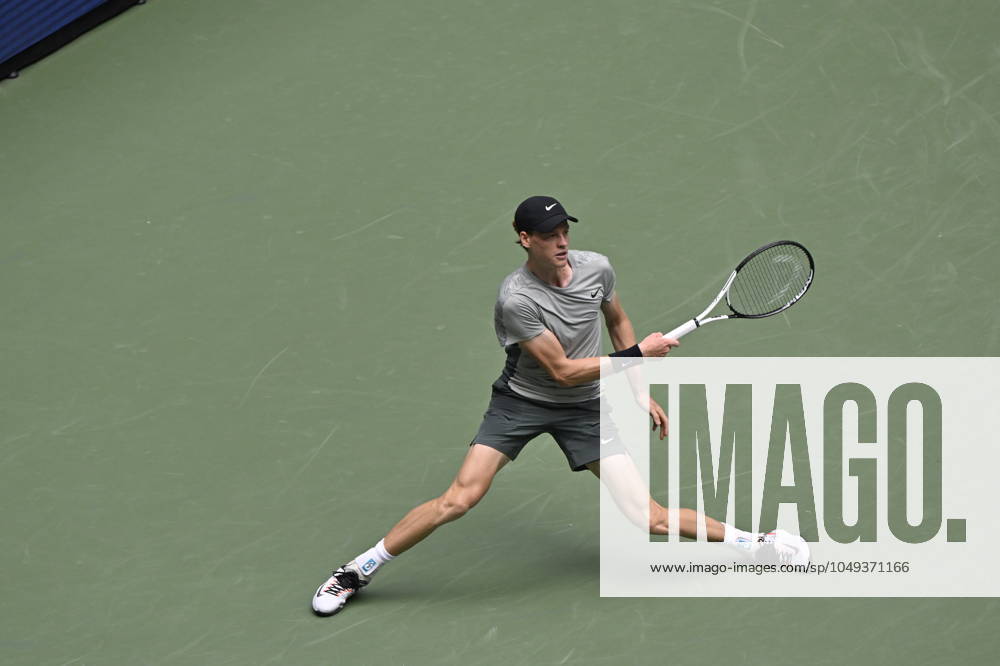 Tennis : Us Open 2024 - Jannik Sinner - Italie Tennis :Us Open 2024 - Usa - 31 08 2024 ChrysleneCaillaud Panoramic