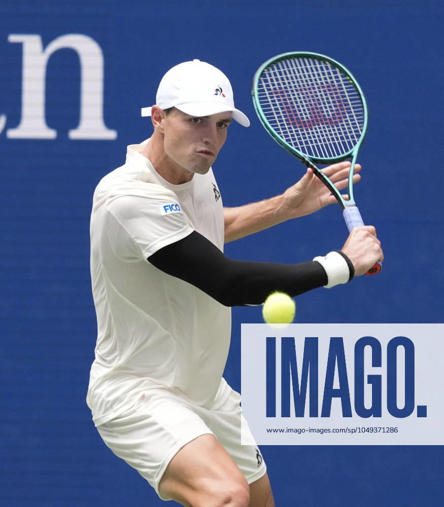 Christopher O Connell (AUS) loses to Jannik Sinner (ITA) 6-1, 6-4, 6-2 at the US Open being played at Billie Jean King National Tennis Center in Flushing, Queens, NY, {USA} Â Cal Media Flushing, Queens USA - ZUMAc04_ 20240831_zma_c04_302