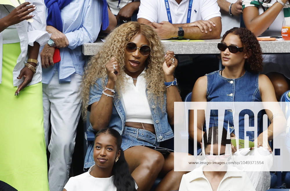 Serena Williams watches Jannik Sinner of Italy defeat Christopher O Connell of Australia in the third round in Arthur Ashe Stadium of the 2024 US Open Tennis Championships in at the USTA Billie Jean King National Tennis Center on Saturday, August 31, 2024 in New York City. NYP20240831105 JOHNxANGELILLO