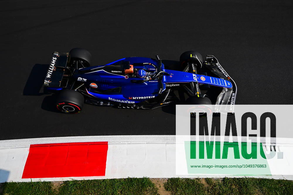 F1 Grand Prix of Italy - Qualifying Alexander Albon of the Williams F1 Team drives his single-seater during qualifying for the Italian GP, the 16th round of the Formula 1 World Championship, WM, Weltmeisterschaft in Autodromo Nazionale di Monza, Monza, Lombardy, Italy, on August 31, 2024. Monza Lombardy Italy