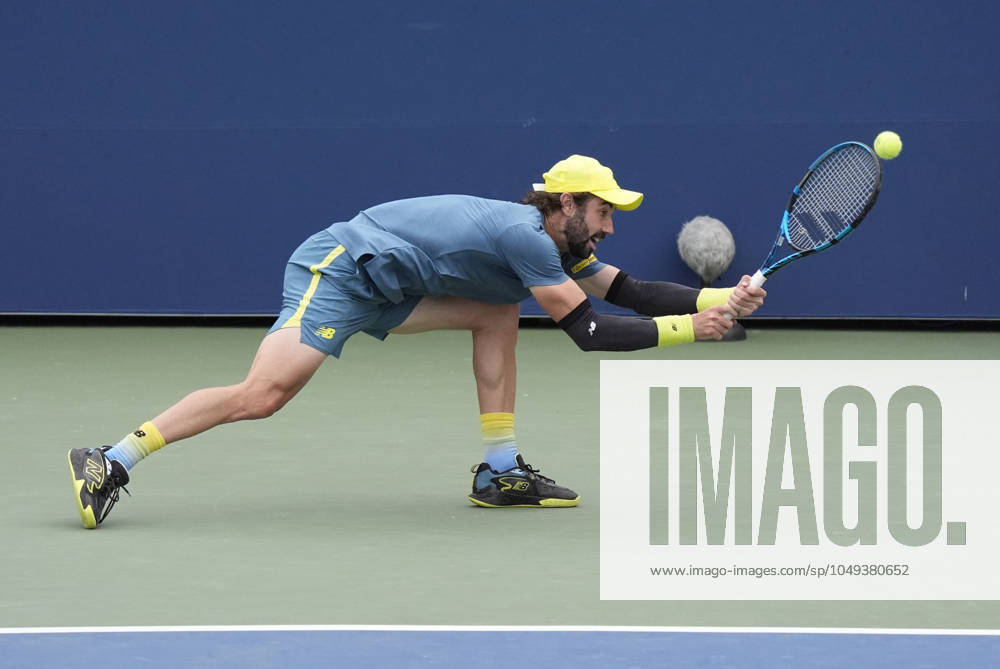 August 31,2024: Jordan Thompson (AUS) defeated Matteo Arnaldi (ITA) 7-5 in the first set, at the US Open being played at Billie Jean King National Tennis Center in Flushing, Queens, NY. Â CSM Flushing, Queens USA - ZUMAc04_ 20240831_zma_c04_378