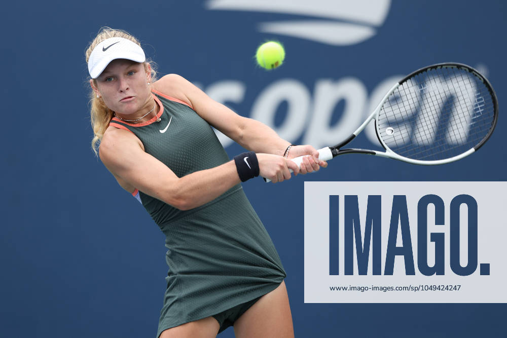 Emerson Jones AUS , Girls Single Girls Singles, Junior