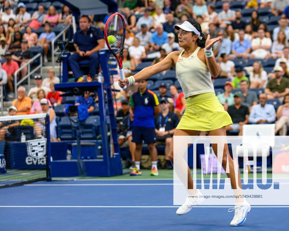 Paula Badosa (ESP) vs. Wafan Wang (CHN) during the 2024 US Open Tennis Championships at the USTA Billie Jean King National Tennis Center Featuring: Wafan Wang Where: Queens, New York, United States When: 01 Sep 2024 Credit: David Lobel INSTARimages . NOT FOR USE BY NEWSPAPERS BASED IN THE UK.