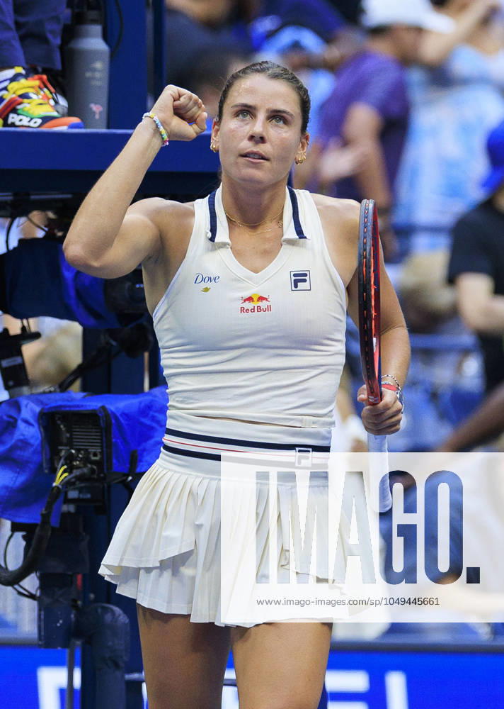 Emma Navarro celebrates after winning her match against Coco Gauff on Day 7 of the 2024 US Open held at the USTA Billie Jean King National Tennis Center on Sunday September 1, 2024 in the Flushing neighborhood of the Queens borough of New York City. JAVIER ROJAS PI Flushing Meadows USA - ZUMAp124 20240901_zaa_p124_052
