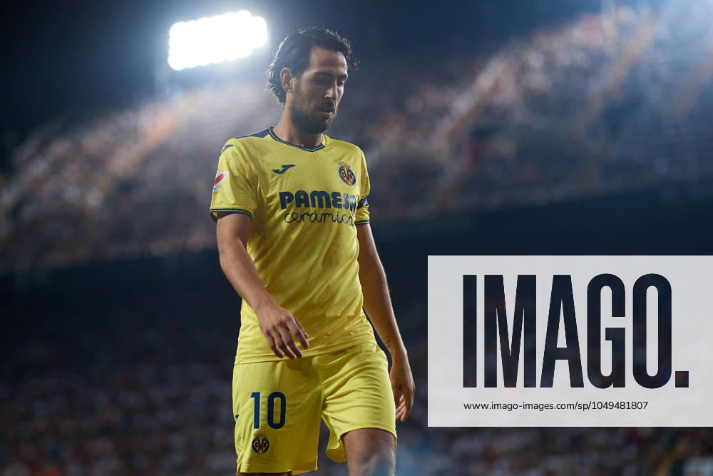 Valencia CF v Villarreal CF - La Liga EA Sports Dani Parejo of Villarreal CF looks on during the LaLiga EA Sports match between Valencia CF and Villarreal CF at Mestalla stadium in Valencia, Spain, on August 31, 2024. Valencia Spain