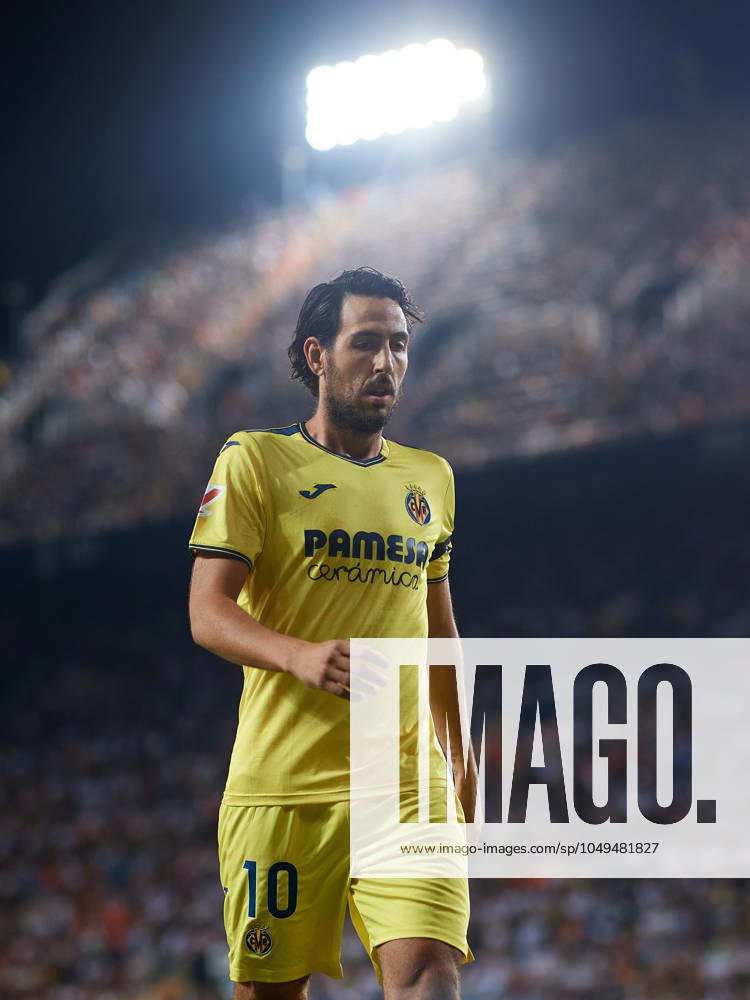 Valencia CF v Villarreal CF - La Liga EA Sports Dani Parejo of Villarreal CF looks on during the LaLiga EA Sports match between Valencia CF and Villarreal CF at Mestalla stadium in Valencia, Spain, on August 31, 2024. Valencia Spain