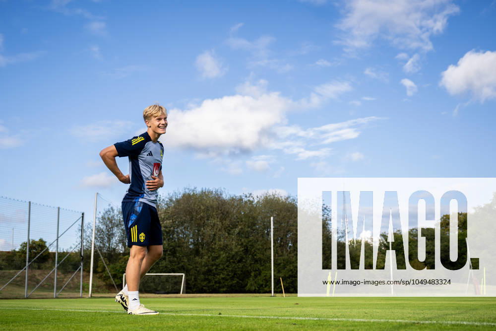 of the Swedish national football team at a training session on September 2, 2024 in Stockholm Photo Maxim Thore BILDBYRAN kod MT MT0660 fotboll football soccer fotball nations league träning practice training sverige sweden sverige a bbeng