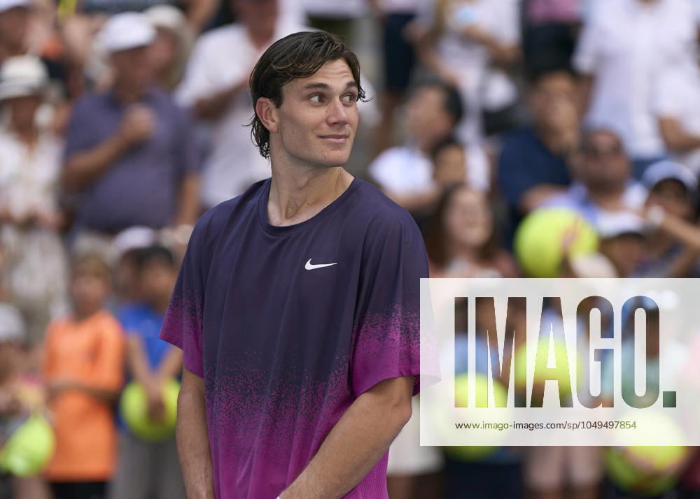 US Open Tennis 2024 Jack Draper of Great Britain smiles as he looks at his box after playing Tomas Machac of the Czech Republic in round four on Armstrong Stadium at the 2024 US Open Tennis Championships at the National Tennis centre, New York, New York, 2 September 2024., Credit:Peter van den Berg Avalon USA, New York, New York, National Tennis Centre