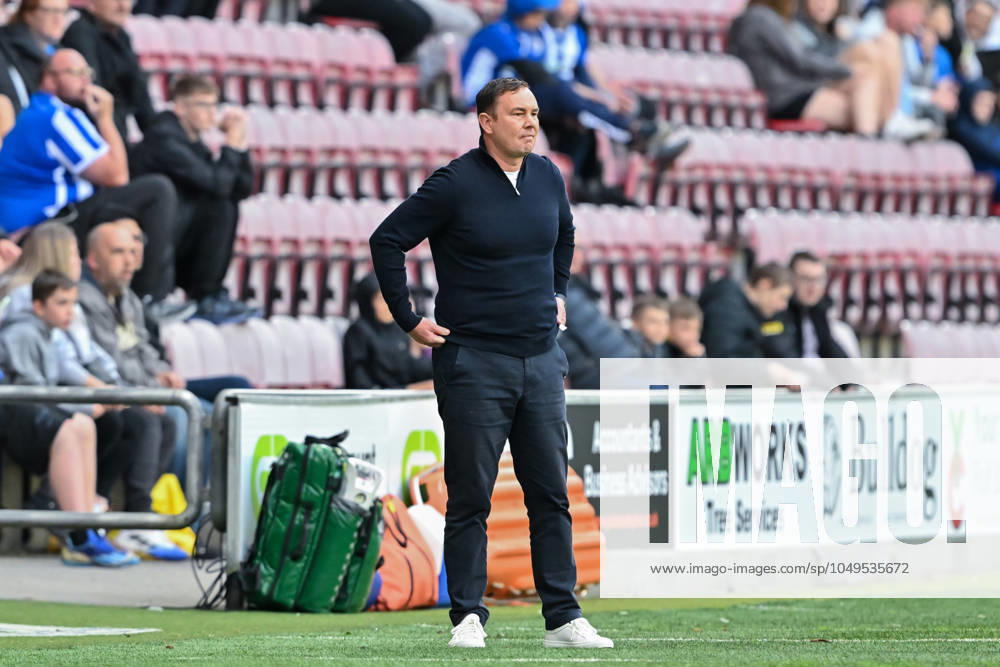 Bristol Street Motors Trophy Wigan Athletic v Morecambe Derek Adams manager of Morecambe during the Bristol Street Motors Trophy match Wigan Athletic vs Morecambe at DW Stadium, Wigan, United Kingdom, 3rd September 2024 (Photo by Cody Froggatt News Images) Wigan DW Stadium Greater Manchester United, ManU Kingdom