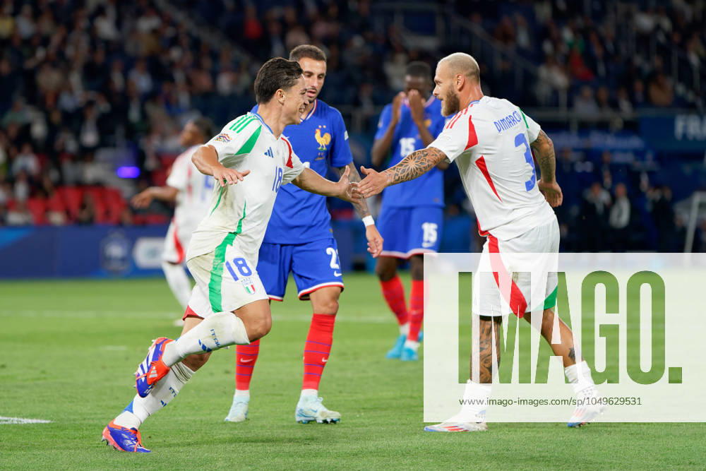 Giacomo Raspadori of Italy celebrates after scoring a goal with Federico Dimarco of Italy during France vs Italy, Football UEFA Nations Leage match in Paris, France, September 06 2024