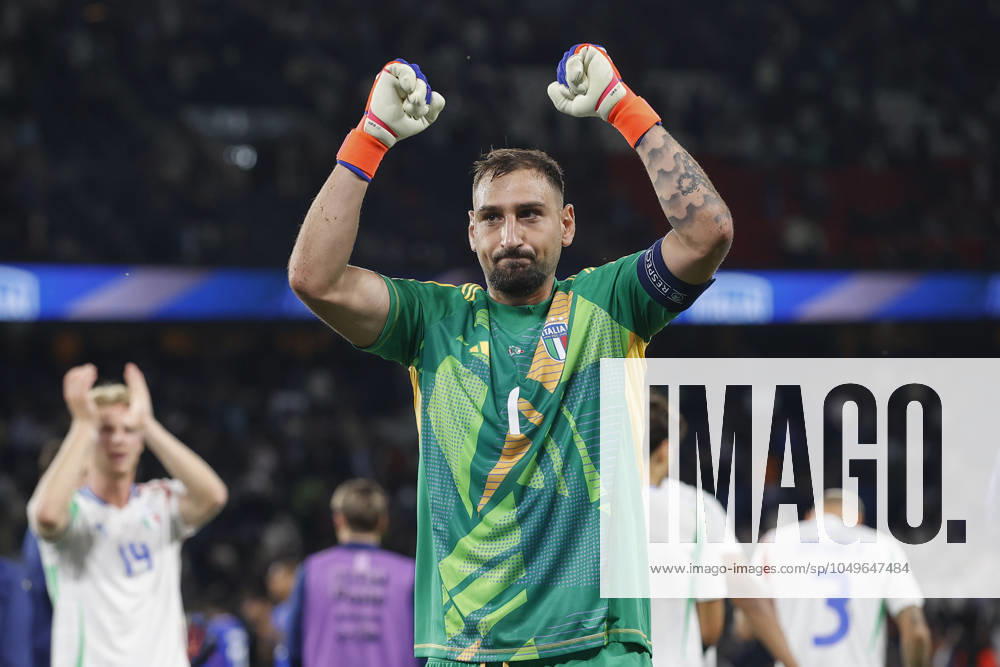 Gianluigi DONNARUMMA (GK) of ITALY in action during the UEFA Nationâ€⠢s League match between France and Italy at the Parc des Princes Stadium - on September 6 2024.Paris - France Paris France - ZUMAb253 20240906_zsp_b253_008