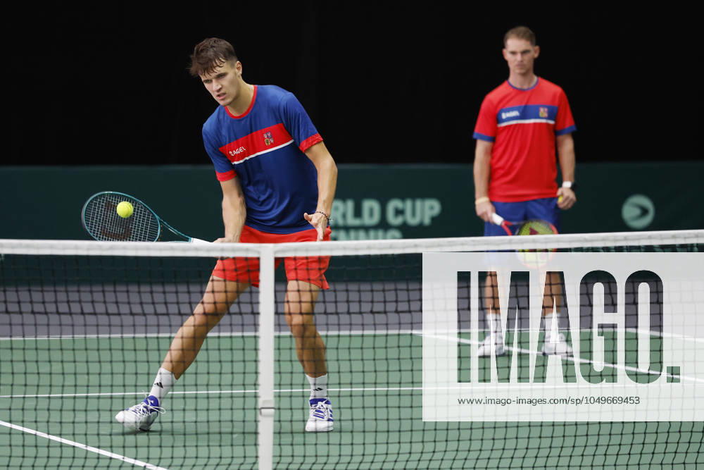 From left Czech tennis player Jakub Mensik and coach Tomas Josefus in action during the training session prior to Davis Cup 2024 in Valencia, Spain, September 7, 2024. (CTKxPhoto PavelxLebeda) CTKPhotoF202409070004601 CTKPhotoF202409070004601