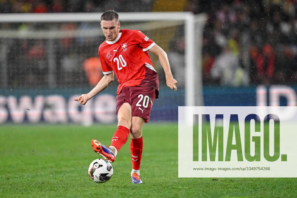 Michel Aebischer Switzerland controls the ball during the UEFA Nations League 2024 2025 League A Group 4 match between Switzerland and Spain at Stade de Geneve on September 8, 2024 in Geneva, Switzerland Defodi 541 SFVESP240908 113 Defodi-541