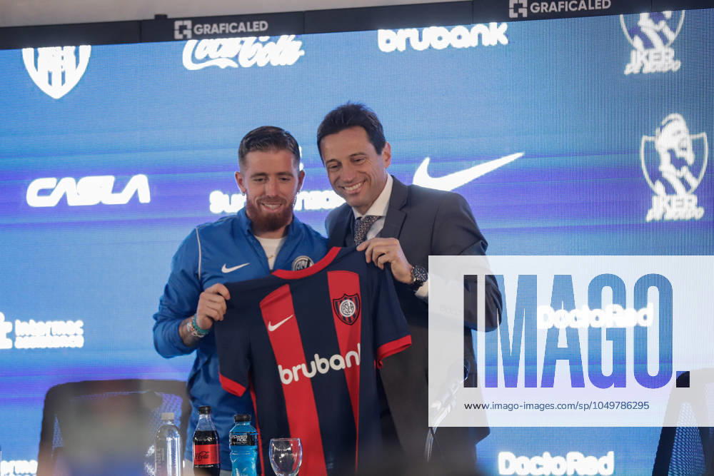 San Lorenzo Unveils New Signing Iker Muniain Iker Muniain, the new signing, poses with Marcelo Moretti, President of San Lorenzo de Almagro, during his presentation at Estadio Pedro Bidegain in Buenos Aires, Argentina, on September 9, 2024. Ciudad Autonoma de Buenos Aires Argentina