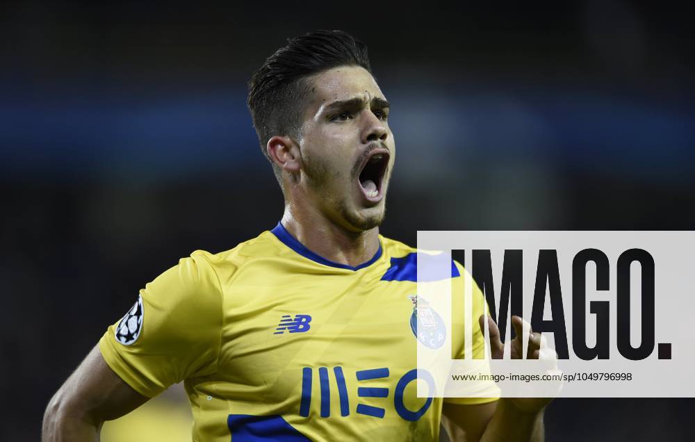 Club Brugge v FC Porto - UEFA Champions League BRUGGE - OCTOBER 18 : Andre Silva of FC Porto celebrates the win pictured during UEFA Champions League Group G stage match between Club Brugge and FC Porto at Jan Breydel stadium on October 18, 2016 in Brugge, Belgium , 18 10 2016 BRUGGE BELGIUM