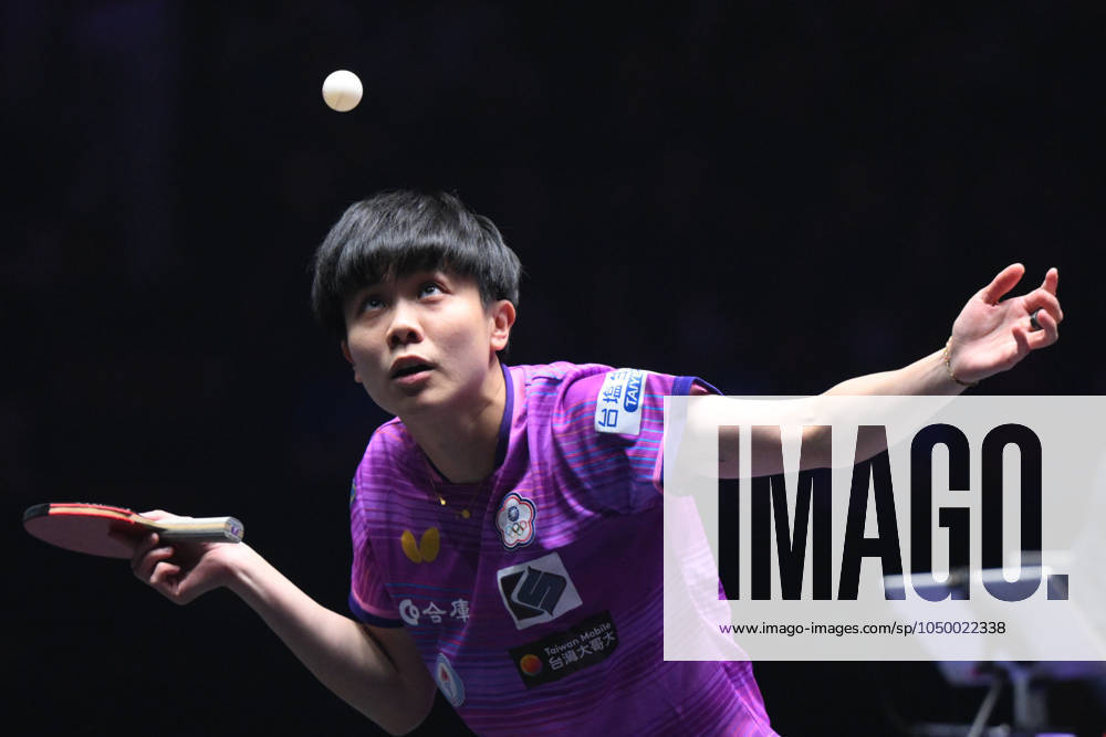 (240913) -- MACAO, Sept. 13, 2024 -- Cheng I-Ching of Chinese Taipei serves during the women s singles quarterfinal match against Wang Manyu of China at the 2024 World Table tennis, Tischtennis (WTT) Champions Macao in Macao, south China, Sept. 13, 2024. ) (SP)CHINA-MACAO-TABLE TENNIS-WTT-WOMEN S SINGLES (CN) CheongxKamxKa