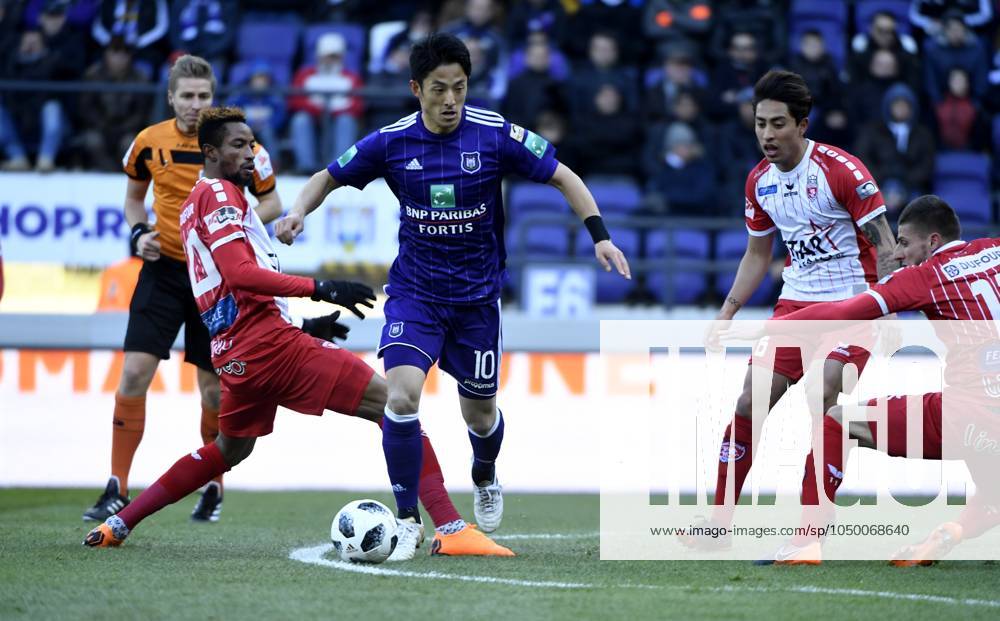 RSC Anderlecht v Mouscron : Jupiler Pro League BRUSSELS, BELGIUM - FEBRUARY 25 : Ryota Morioka forward of RSC Anderlecht during the Jupiler Pro League match between RSC Anderlecht and Excelsior Mouscron at the Constant Vanden Stock stadium on February 25, 2018 in Brussels, Belgium, 25 02 2018 Brussels Belgium