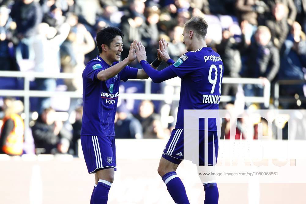 RSC Anderlecht v Mouscron : Jupiler Pro League BRUSSELS, BELGIUM - FEBRUARY 25 : Ryota Morioka forward of RSC Anderlecht scores and celebrates during the Jupiler Pro League match between RSC Anderlecht and Excelsior Mouscron at the Constant Vanden Stock stadium on February 25, 2018 in Brussels, Belgium, 25 02 2018 Brussels Belgium