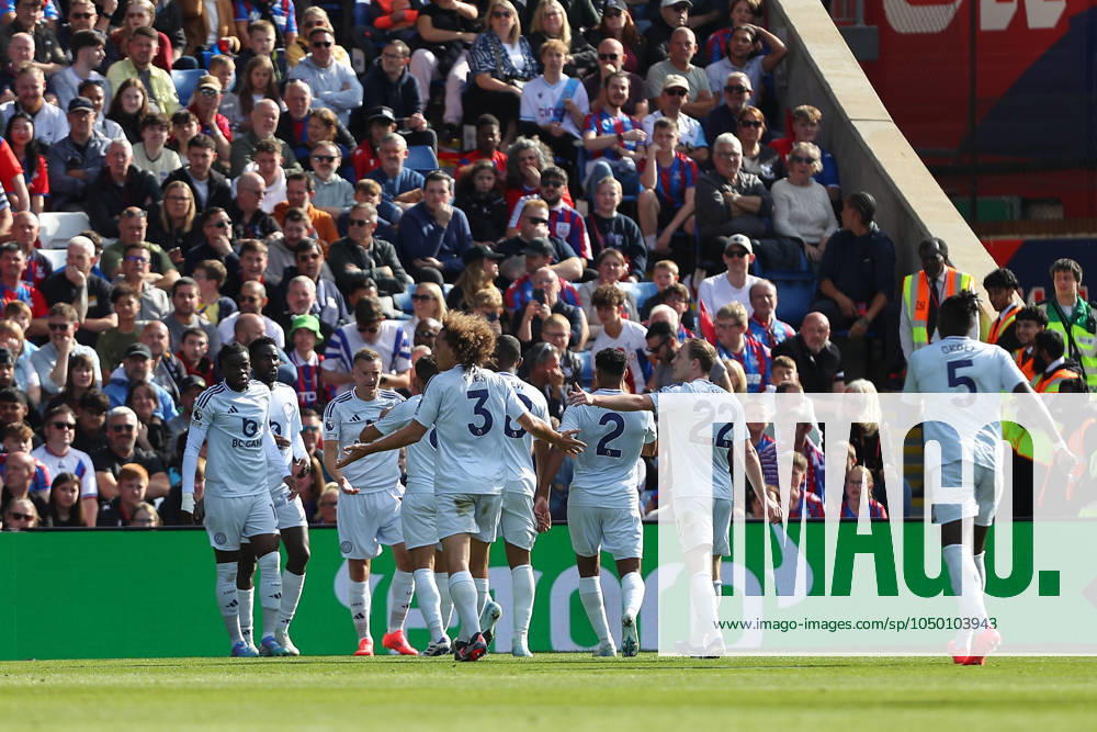 14th September 2024; Selhurst Park, Selhurst, London, England; Premier League Football, Crystal Palace versus Leicester City; Jamie Vardy of Leicester City celebrates his goal in the 21st minute for 0-1. ActionPlus12692298 KatiexChan Content restricted for UK based newspaper