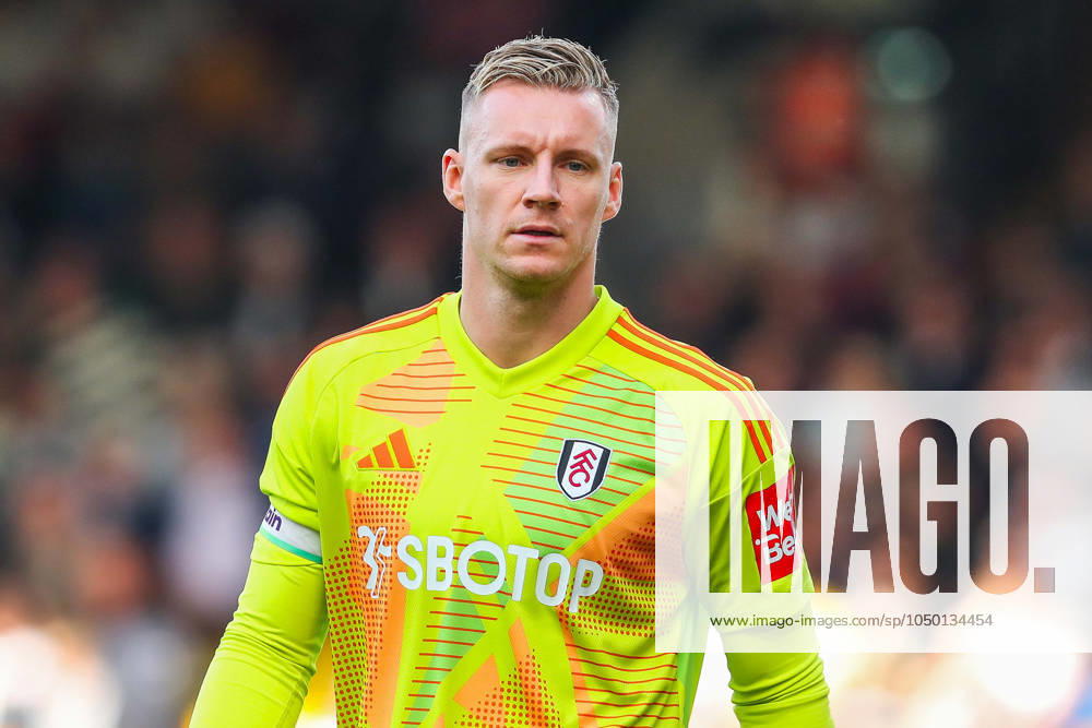 Premier League Fulham v West Ham United Bernd Leno of Fulham looks on during the Premier League match Fulham vs West Ham United at Craven Cottage, London, United Kingdom, 14th September 2024 (Photo by Izzy Poles News Images) London Craven Cottage Greater London United Kingdom