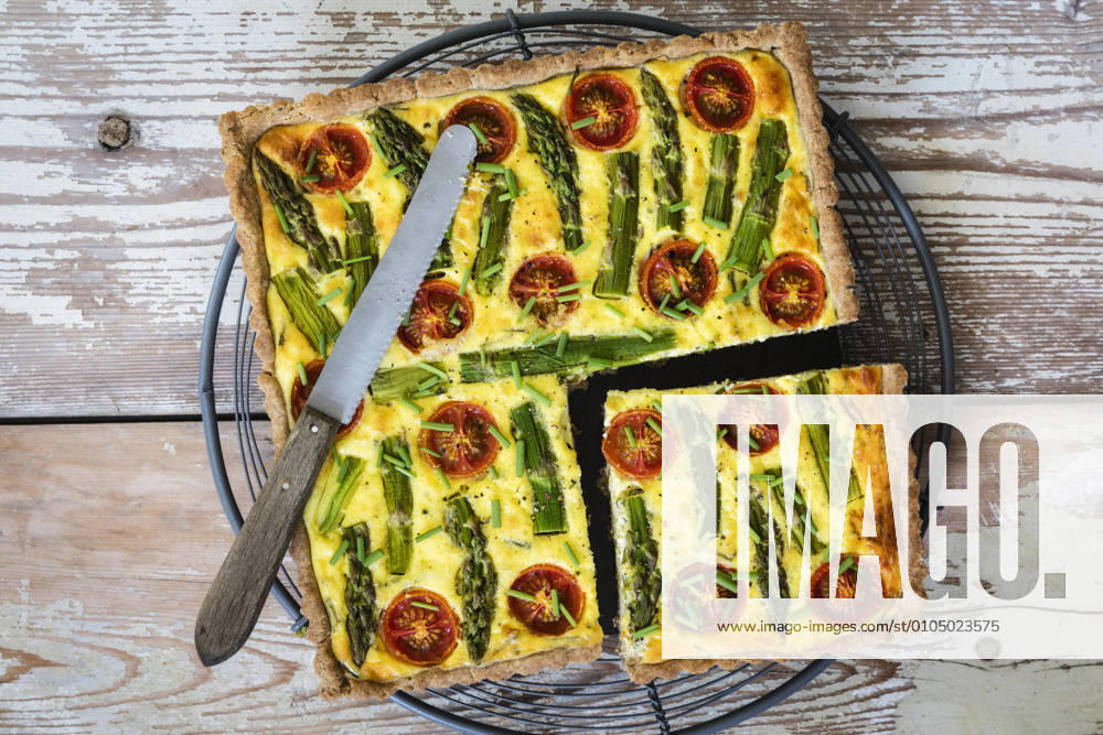 Gluten free vegetarian buckwheat quiche with tomatoes, asparagus and chive EVGF03697