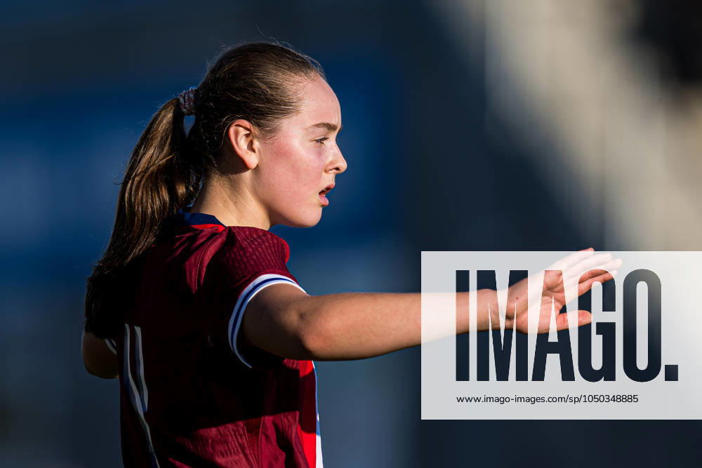 Isa Bekken Lund of Norway during the under 15 friendly match between Norway and Sweden on September 17, 2024 in Jessheim Photo Marius Simensen BILDBYRAN COP 238 bbeng dam football fotball fotboll norge norway soccer sverige sweden treningskamp