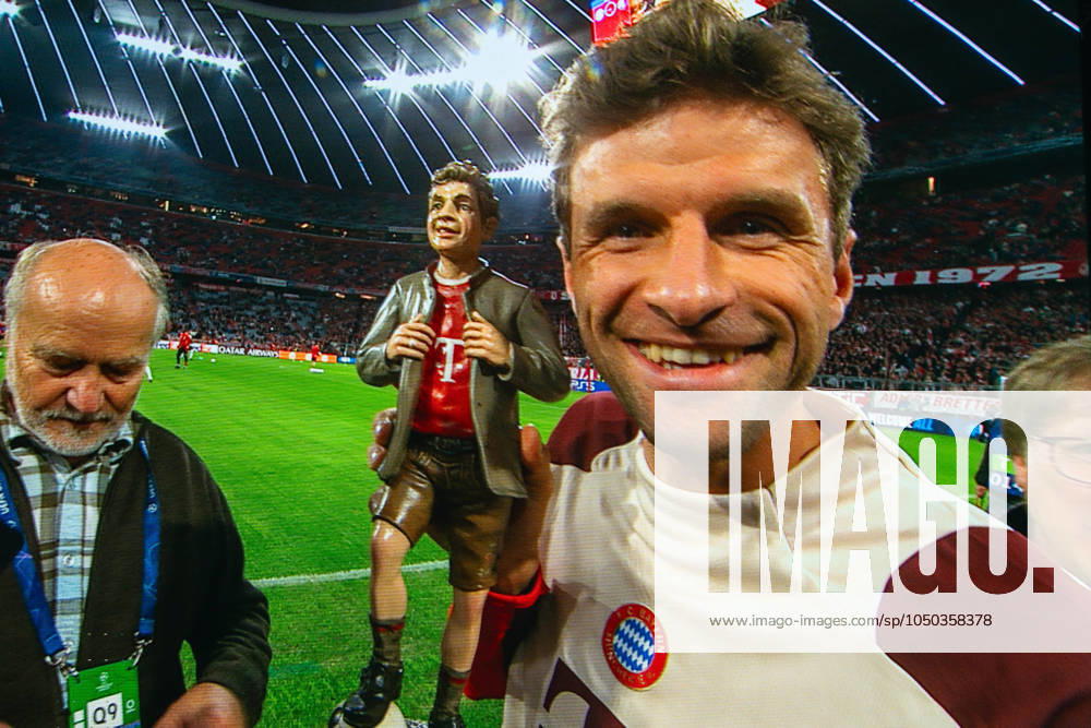 Honor Thomas Mueller FC Bayern Muenchen, 25 Scoreboard, GER, FC Bayern Muenchen vs GNK Dinamo Zagreb, Football, Champions League, 1 Matchday, Season 2024 2025, 17 09 2024, Eibner Pressefoto Sascha Walther GER, FC Bayern Muenchen vs GNK Dinamo Zagreb, Football, Champions League, 1 Matchday, Season 2024 2025, 17 09 2024 Muenchen