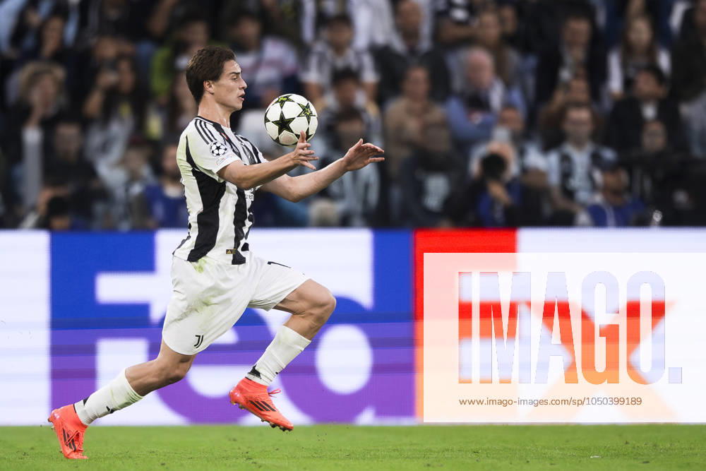 Juventus FC v PSV Eindhoven - UEFA Champions League Kenan Yildiz of Juventus FC controls the ball during the UEFA Champions League football match between Juventus FC and PSV Eindhoven. Turin Italy