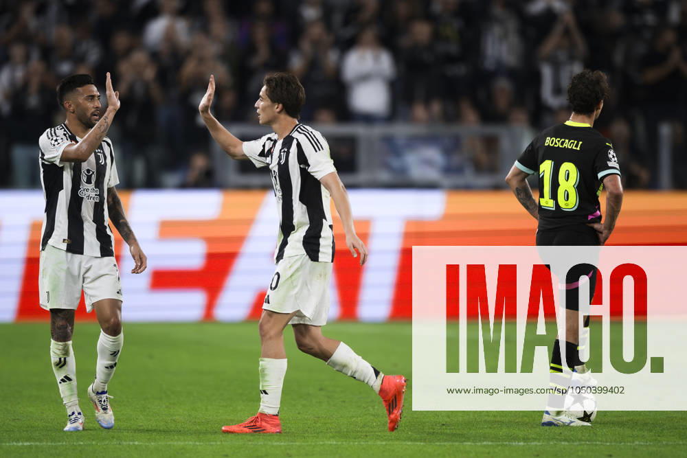 Juventus FC v PSV Eindhoven - UEFA Champions League Kenan Yildiz of Juventus FC high fives with Nicolas Gonzalez of Juventus FC before being replaced during the UEFA Champions League football match between Juventus FC and PSV Eindhoven. Turin Italy