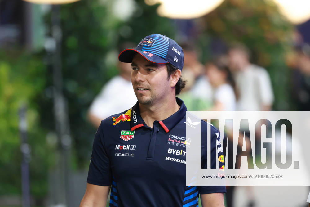 Marina Bay Street Circuit, Singapore, FORMULA 1 SINGAPORE AIRLINES SINGAPORE GRAND PRIX 2022 ,in the picture Sergio Perez MEX , Oracle Red Bull Racing Defodi 506 20240919 hbr 0084 Defodi-506