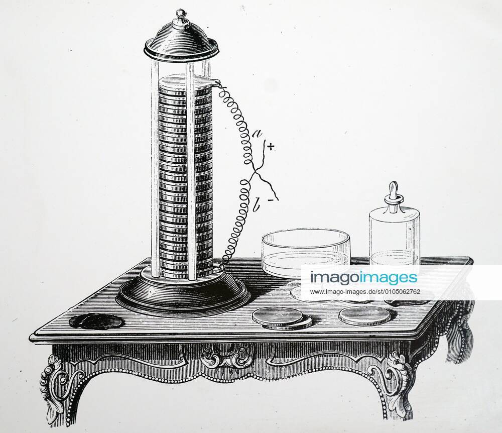 Engraving depicting Alessandro Volta s pile: the first electric battery made up of discs of zinc, copper, cloth moistened with acid, zinc, and so on. WorldxHistoryxArchive 917_05_WHA_144_0273