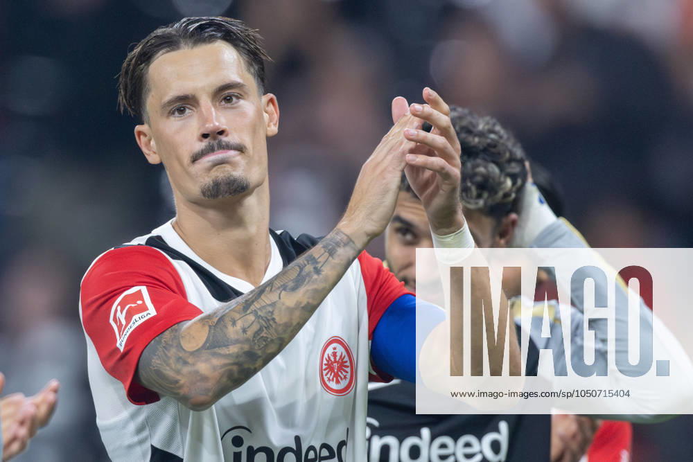 Eintracht Frankfurt Borussia Mönchengladbach, 1 FBL Robin Koch Eintracht Frankfurt, 4 Bundesliga match between Eintracht Frankfurt and Borussia Mönchengladbach on September 21, 2024 at Deutsche Bank Park in Frankfurt am Main According to the regulations of the DFL, Deutsche Fußball Liga, it is prohibited to exploit or have exploited photographs taken in the stadium and or of the match in the form of sequential images and or video-like photo series, Frankfurt am Main Hessen Germany Deutsche Bank Park