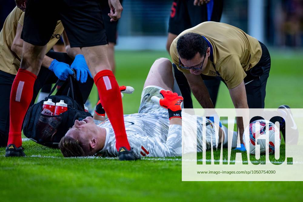 Soccer La Liga matchday 6 FC Villarreal FC Barcelona on 22 09 2024 at Estadio de la Ceramica in Villareal Marc Andre ter Stegen Barcelona injured on the ground