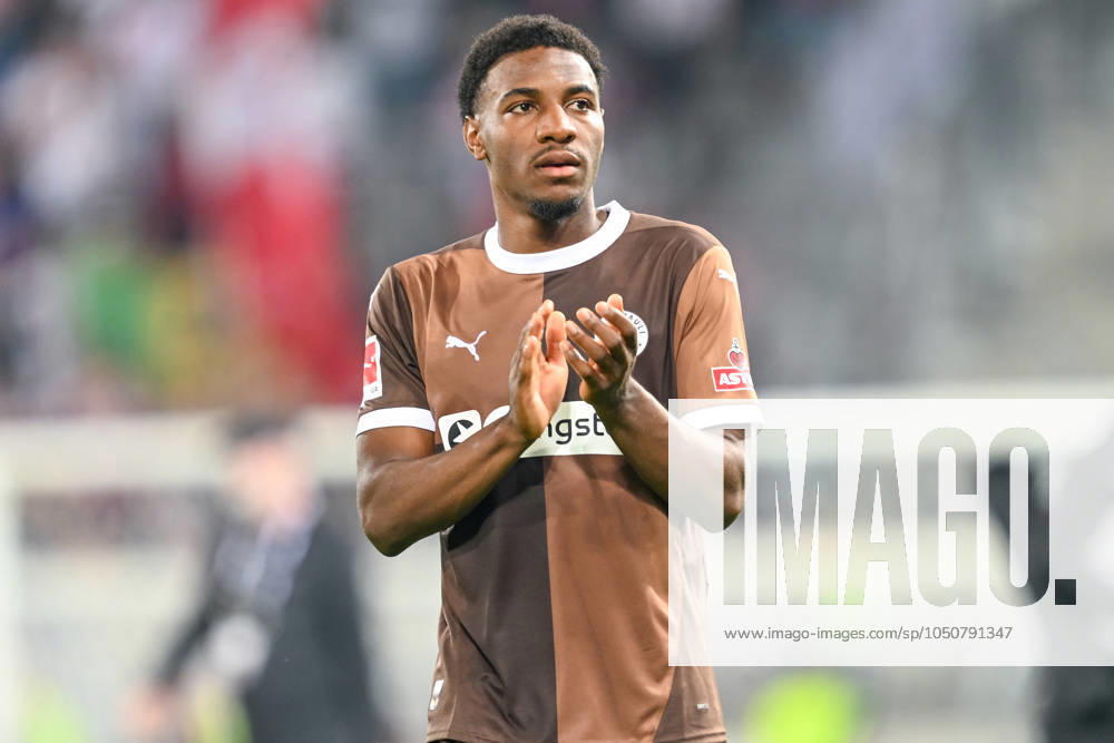 Soccer 1 Bundesliga FC St Pauli RB Leipzig on 22 09 2024 at Millerntor Stadium in Hamburg Oladapo Afolayan St Pauli after the match MT