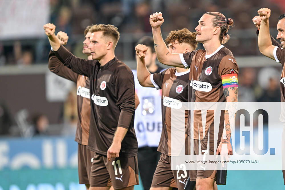 Soccer 1 Bundesliga FC St Pauli RB Leipzig on 22 09 2024 at Millerntor Stadium in Hamburg Jackson Irvine St Pauli after the match MT