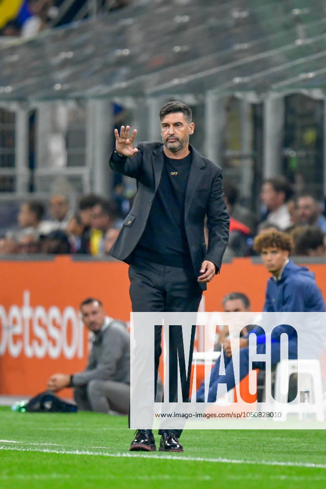 Inter v AC Milan, Serie A football, Milano, Italy Milano, Italy. 22nd, September 2024. Haed coach Paulo Fonseca of AC Milan seen during the Serie A match between Inter and AC Milan at Giuseppe Meazza in Milano. Milano Italy