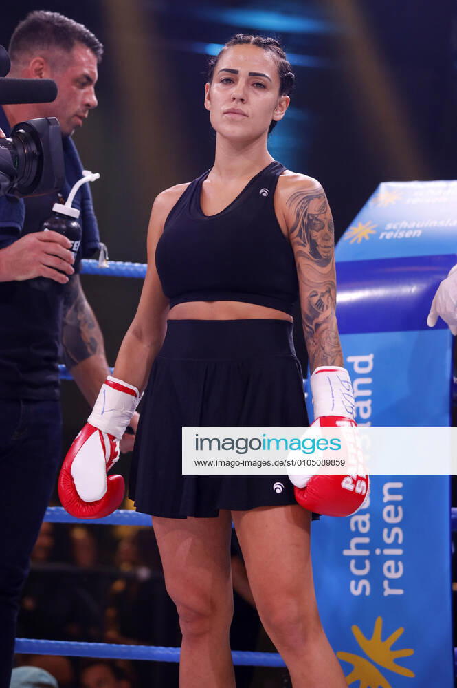 Elena Miras at the 2 fight evening of Das große SAT Promiboxen in Die Halle Tor 2 Cologne, 25 09 2020 Foto:xC.xFuturexImage
